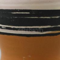 Gorka Lívia (1925-2011): Barna csíkos kaspó. Festett mázas kerámia, jelzett, hibátlan, m:15,5 cm, d:...