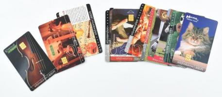 2002-2004 13 db MATÁV telefonkártya (macskák, zenészek, hangszerek, lovak, lepkék)