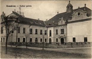 Komárom, Komárnó; Kultúrpalota / palace of culture