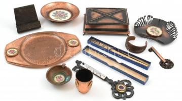 Vegyes réz és iparművész tárgyak, közte gobelin berakásúak, összesen 11 db