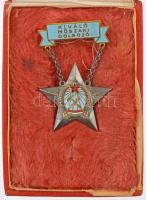 ~1950. Kiváló Műszaki Dolgozó zománcozott kitüntetés, Rákosi-címerrel, eredeti tokban T:2 kis zománchibák Hungary ~1950. Excellent Technical Worker enamelled decoration with 1949. coat of arms, in original case C:XF small enamel errors