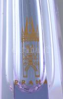 Csehszlovák lila lapra csiszolt üveg váza és hamutál, 2 db, kis kopásnyomokkal, m: 15,5 és 6,5 cm