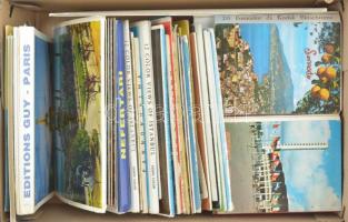Egy doboznyi MODERN külföldi városképes leporello / A box of modern worldwide town-view leporellos