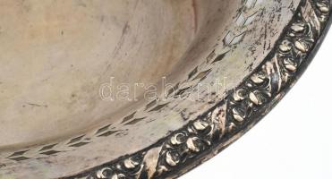 Ezüst (Ag.) áttört kínáló, jelzett és etikettel jelzett: ,,Bachruch R. T. Ékszerész Budapest", ...