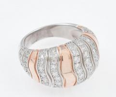 Ezüst(Ag) gyűrű apró köves díszítéssel, jelzett, méret: 53, bruttó: 7,6 g