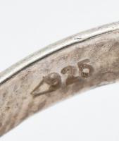 Ezüst(Ag) gyűrű, jelzett, méret: 55, bruttó: 4,9 g