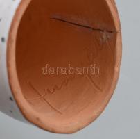 Gácser Kata kerámia éneklő lányka, mázas kerámia figura, jelzett, belül anyagrepedéssel. 10 cm