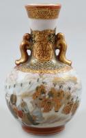 Japán vázácska, porcelán, jelzett, kopásnyomokkal m: 9,5cm