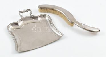 Morzsalapát kefével, fém, apró horpadással, 20x20cm, h: 30 cm