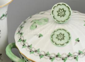 Herendi petrezselyem mintás hiányos étkészlet. 1 db fűszertartó, 1 db szószos, 6 db süteményes, 6 db...