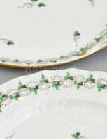 Herendi petrezselyem mintás hiányos étkészlet. 1 db fűszertartó, 1 db szószos, 6 db süteményes, 6 db...