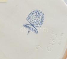 Herendi porcelán kutyákat etető juhász figura, kézzel festett, jelzett (Maugsch 1942), hibátlan, m: ...