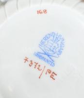 Herendi vegyes tétel, Viktória mintás tojás, Csipkebogyó mintás cukortartó (Levél alakú), 2 db tálka...