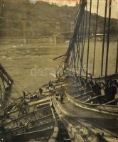 A romos budapesti Erzsébet hídon dolgoznak a II. világháború után. Óriás méretű fotó, vékony kartonon, sérült, foltos. 59x49 cm
