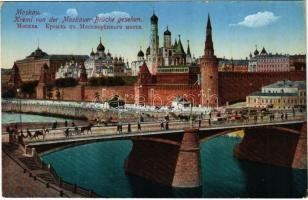 Moscow, Moskau, Moscou; Kreml von der Moskauer-Brücke gesehen / Kremlin viewed from the Moskva river bridge (EK)