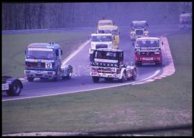 cca 1980-as évek, kamionok versenye, 11 db szabadon felhasználható, vintage DIAPOZITÍV, 24x36 mm