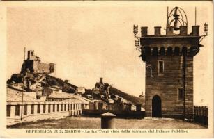 San Marino, Le tre Torri viste dalla terrazza del Palazzo Pubblico (EK)