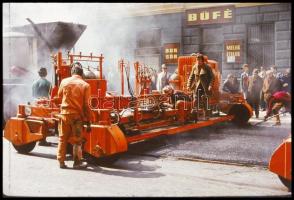 cca 1980-as évek, budapesti életképek, városképek, részletek egy fotóművész szemével, 25 db szabadon...