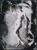 cca 1977 Káosz az édenkertben, szolidan erotikus felvétel, 1 db mai nagyítás, 24x18 cm