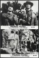 1977 ,,Piszkos munka című ausztrál westernfilm jelenetei és szereplői, 5 db vintage produkciós filmfotó, ezüst zselatinos fotópapíron, kisebb hibákkal, 18x24 cm