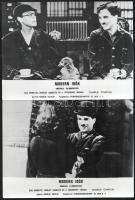 Charlie Chaplin: ,,Modern idők című filmjének jelenetei, 13 db vintage produkciós filmfotó, ezüst zselatinos fotópapíron, 18x24 cm