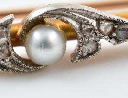 Arany (Au) 14K gyönggyel és brillekkel díszített bross, jelzett, h: 3,4 cm, bruttó: 1,8 g