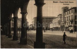 Rimini, Piazza Giulio Cesare Porticato / square, Bar Italia