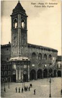 Fano, Piazza XX Settembre, Palazzo della Ragione / square (EK)