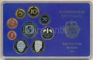 Német Szövetségi Köztársaság 1989G 1pf-5M (9x) forgalmi sor műanyag tokban, benne 1989G 2M (2xklf) T:PP  Federal Republic Germany 1989G 1 Pfennig - 5 Mark (9x) coin set in plastic case, including 1989G 2M (2xdiff) C:PP