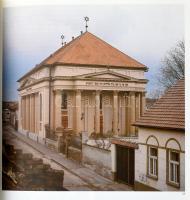 Magyarországi zsinagógák. Szerk.: Gerő László. Bp., 1989, Műszaki. Gazdag képanyaggal illusztrált. K...