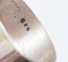 Aranyozott ezüst(Ag) ornamentikus mintával díszített gyűrű, jelzett, méret: 55, nettó: 7,4 g