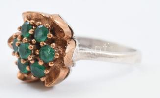 Aranyozott ezüst(Ag) gyűrű zöld kővel, jelzett, deformációval, méret: 56, bruttó: 4,8 g