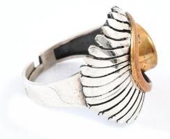 Ezüst(Ag) gyűrű citrinnel, jelzett, állítható méret, bruttó: 6,7 g