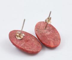 Ezüst(Ag) csillagos fülbevalópár korallal, jelzett, h: 2,2 cm, bruttó: 3,9 g