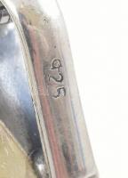 Ezüst(Ag) kígyó nyaklánc tenyésztett gyönggyel díszített medállal, jelzett, h: 54 cm, d: 4 cm, brutt...