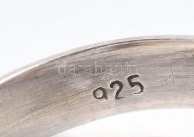 Ezüst(Ag) gyűrű tenyésztett gyönggyel, jelzett, d: 3,5 cm, méret: 54, bruttó: 7,3 g