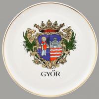 Hollóházi Győr címerével ellátott porcelánt matricás jelzett minimális kopással 20cm
