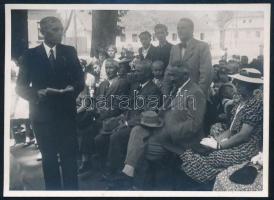 1939.VII.9. Várpalánka (Munkács), ismeretlen rendezvényen készült, hátoldalán feliratozott vintage fotó, 6x8,5 cm