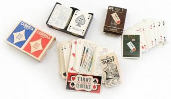 3 pakli franciakártya, dobozban + 1 pakli tarot játékkártya (78 lapos)