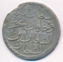 Oszmán Birodalom 1782. (1187/10) Altmislik Ag (26,86g) T:3 korr., anyaghiány Ottoman Empire 1782. (1187/10) Altmislik Ag (26,86g) C:F corrosion, missing material Krause KM#402