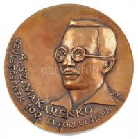 Várhelyi György (1942-) 1988. A. Sz. Makarenko születésének 100. évfordulójára / ...nemcsak alkotó embert, öntudatos állampolgárt (...) kétoldalas, öntött bronz plakett, dísztokban (107mm) T:1-