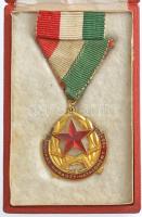 1957. "Munkás-Paraszt Hatalomért Emlékérem" aranyozott, zománcozott Br kitüntetés mellszal...