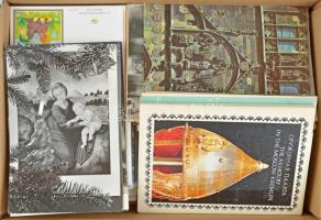 Egy doboznyi MODERN vegyes képeslap / A box of modern postcards