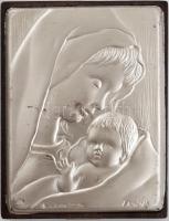 Ezüst (Ag) préselt lemez Szűz Mária gyermekével, jelzett, fa alapon, 8×6 cm