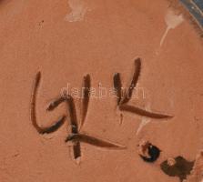 Gy. Kamarás Kata (1948-): Csirkét formázó mázas kerámia váza, jelzett, kis kopásnyomokkal, m: 19,5 c...