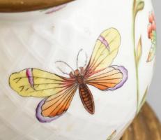 Herendi Viktória mintás lámpatest, kézzel festett, jelzett, a porcelán rész hibátlan, fa rész
kissé...
