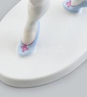 Herendi táncoslány, kézzel festett, jelzett, fenékrészen mázhibával, m: 33 cm