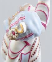 Herendi táncoslány, kézzel festett, jelzett, fenékrészen mázhibával, m: 33 cm