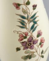 Zsolnay virágmintás váza, kézzel festett, jelzett, mázrepedésekkel, m: 25,5 cm