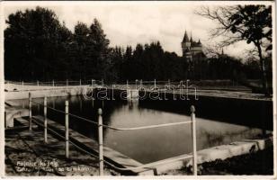 Bajmóc, Bojnice; Zahradny kúpel so zámkom / Gróf Pálffy kastély és Bajmócfürdő strand / castle, spa, bath, swimming pool